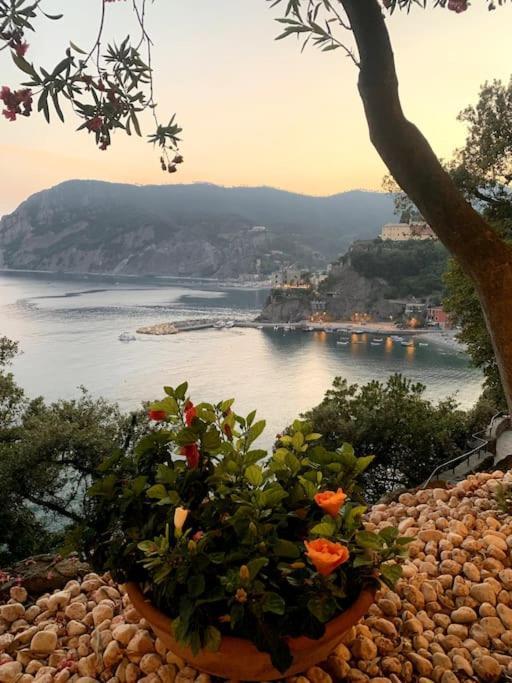 Historic Downtown Home By The Sea With King Bed Monterosso al Mare Ngoại thất bức ảnh